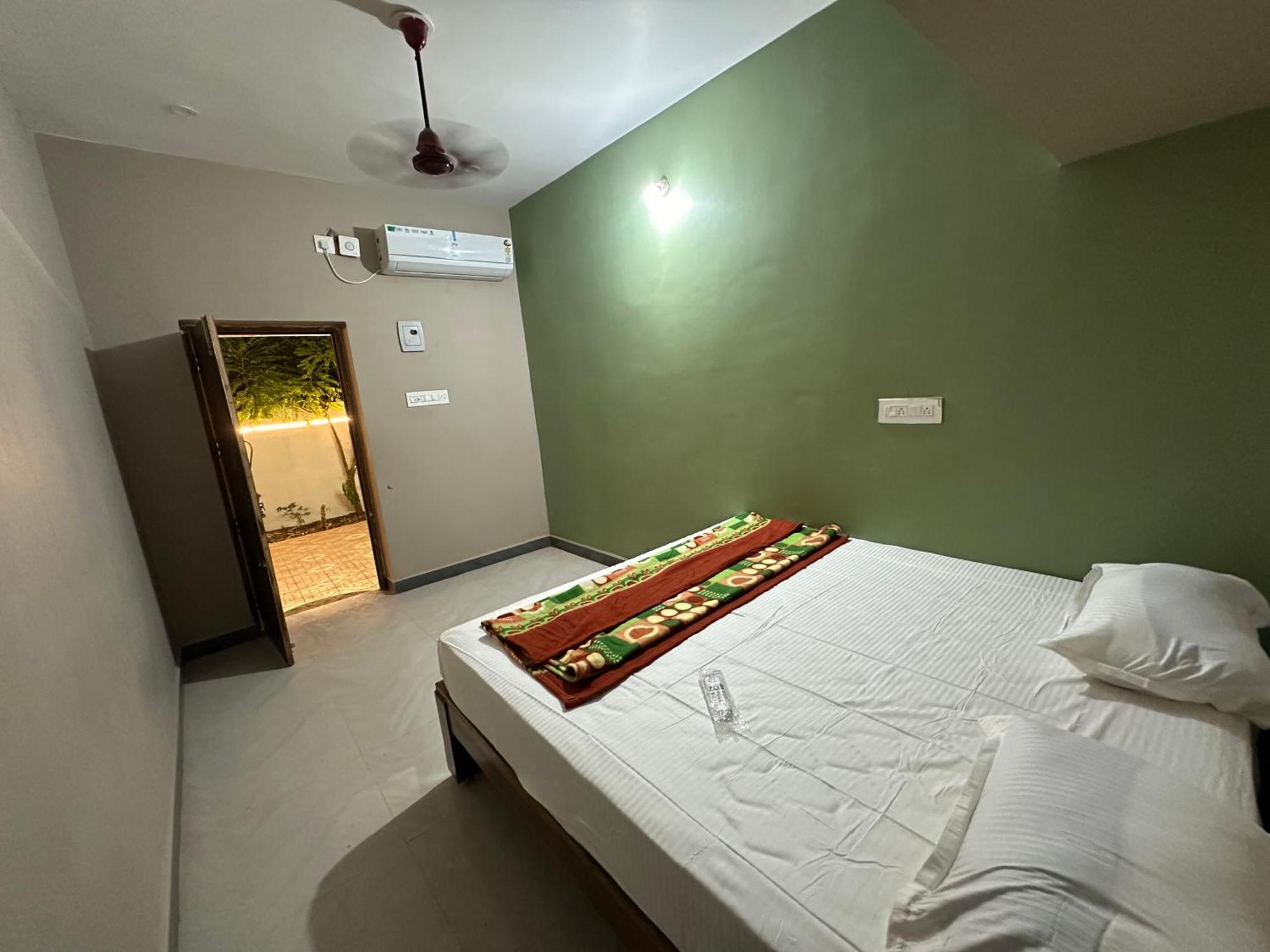 Arunachala Sashwin Guest House Tiruvannāmalai Eksteriør billede